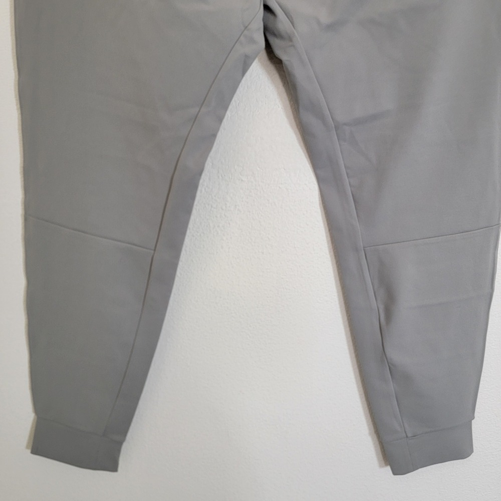 Public Rec Men Grey Athletic Performance Jogger Pant Slim Fit Pockets 30x30 EUC - Picture 11 of 15